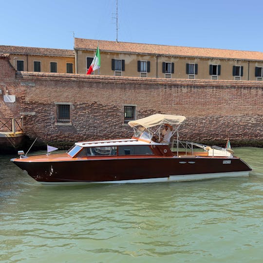 Private Wooden Boat Experience in the Venetian Lagoon