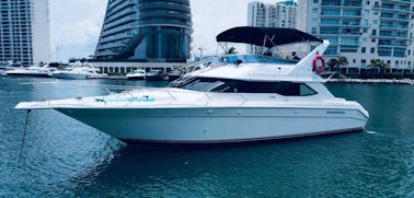 Explore Cancun: A luxury adventure with the Sea Ray 50 ft Yacht.