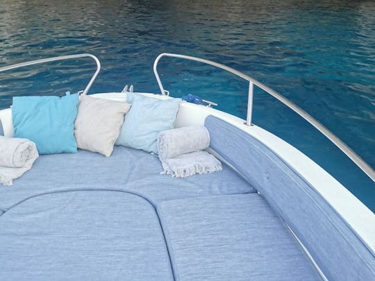 SORTIE APERITIVE AU COUCHER DE SOLEIL AVEC CAPITAINE (TOUT COMPRIS)