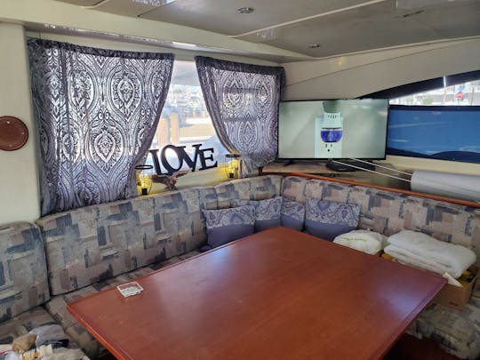 Catamaran 48 foot luxury sailing cat daily, over night and weekly Excursions