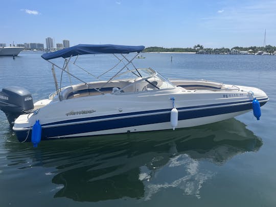 23' Hurricane Deck Boat for up to 12 people