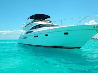 Location privée de luxe d'un yacht de 52 pieds avec Flybridge à Key West | Jusqu'à 10 personnes
