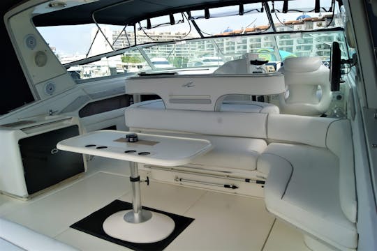 Experiência de luxo em um iate Sea Ray de 42 pés | Puerto Vallarta (inclui comida)