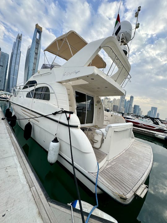 42ft Private Yacht For Sightseeing, Parties and More in Dubai Marina