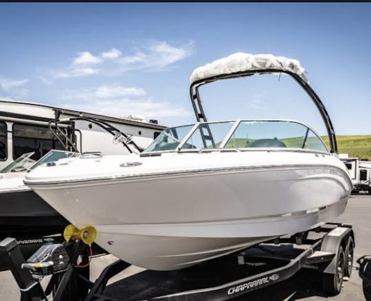 Lake Powell Daily Rentals- 2022 Chaparral Surf