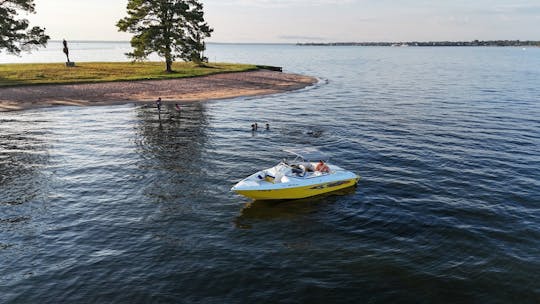 Performance Cruiser + Tubing en Lake Conroe