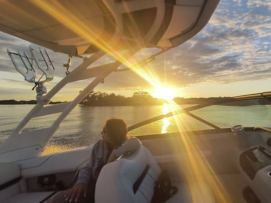 Cruise with the #1 Captain on Lake Minnetonka!
