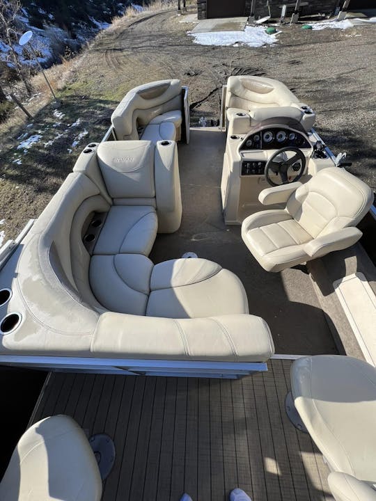 2019 Sylvan Fish&Cruise Pontoon Boat for Rent @Holter Lake Wolf Creek Montana