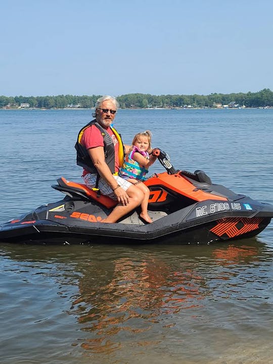 Paire de jet-skis Sea-Doo Spark/Trixx à louer à Loveland, CO