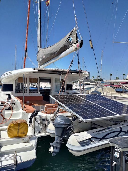 Alquiler de catamarán Excess 12 (2020) en Atenas/Sarónicas/Cícladas