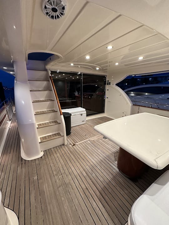 Flybridge Astondoa 80 »