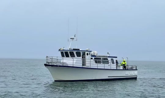 43’ Delta Express Cruiser Charter in San Francisco (certified for 46 passengers)