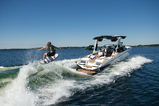 2021 Nautique G23でユタ・ウェーブをサーフィンしましょう