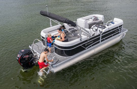  23 FT tritoon w/ a 150hp and sports Bar  Lake Allatoona