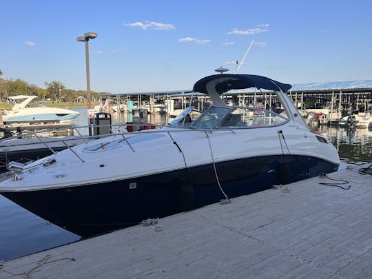 Sea Ray Sundancer Luxury Yacht: Sunset Serenity Cruise on Joe Pool Lake!