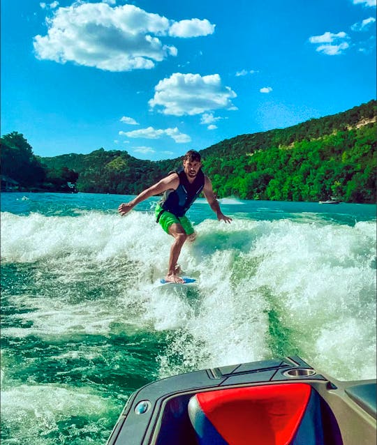 Rent Wake Boat for up to 17 People in Austin, Texas *ONLY LAKE AUSTIN*