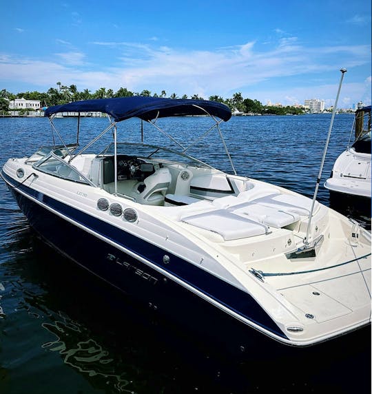 ENJOY MIAMI IN DREAM LARSON 31FT with Captain!!! 75$ hour! 