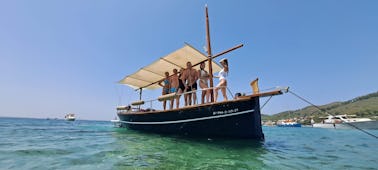 24ft Traditional Boat Mallorquin in Port d'Alcúdia