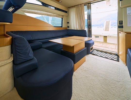 Enjoy the quiet and luxury charter at Setonaikai and feel the taste of Art too!!