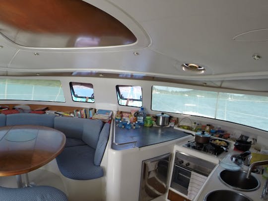 Catamarã Ilhas Jônicas - Grécia com transportador