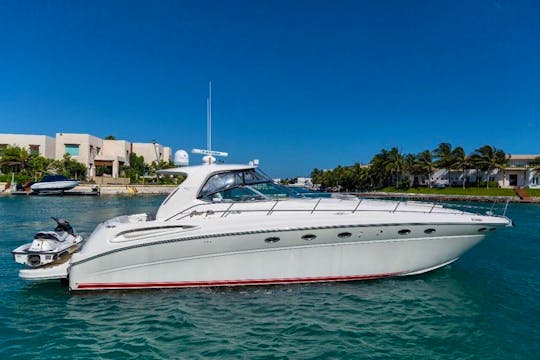 Amazing Sea Ray 55' Yacht in Cancun, get ready for Furia Roja!!!!