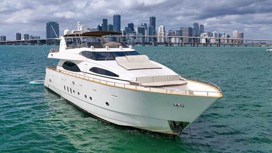 105ft Azimut Mega Yacht – Luxury on the Water