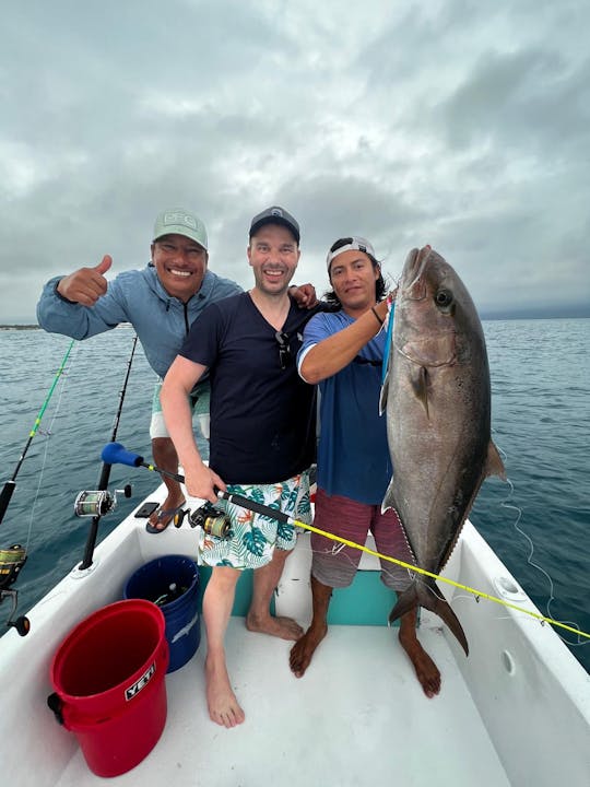 Deep Sea Fishing and Snorkeling on 25ft Yamaha