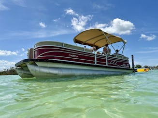Luxury Pontoon with Free Add-Ons – Seats 12! – Suntracker Party Barge