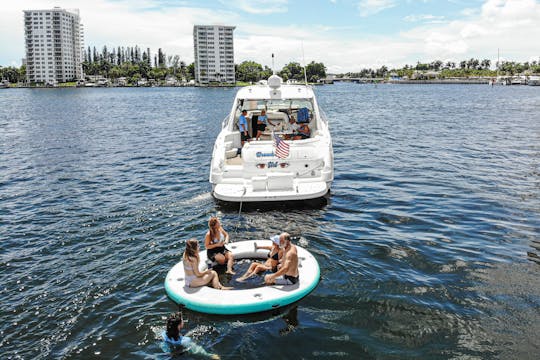 *** 60' Luxury SeaRay Yacht - Up to 13 guests! 