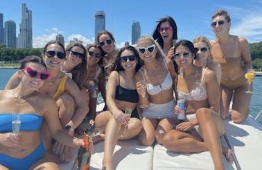 **Affordable Luxury Chicago Boat Rentals for 12 on Lake Michigan / Playpen**