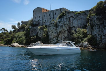 Sunseeker 48 Motor Yacht Rental in Golfe-Juan, Provence-Alpes-Côte d'Azur