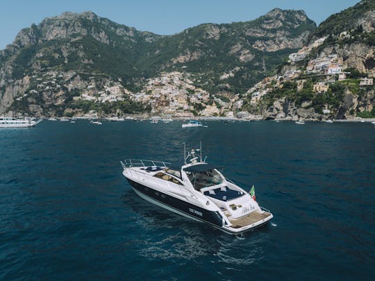 Explore the Amalfi Coast and Capri with a Princess V55 (Refitting 2024)