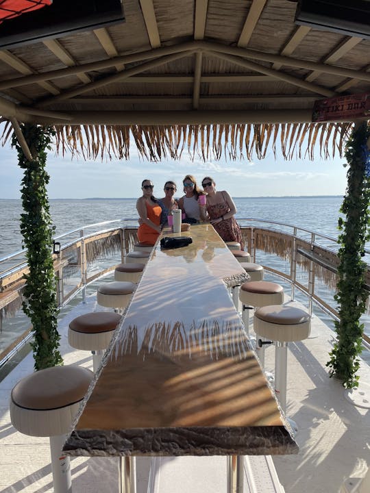 O melhor cruzeiro de tiki/bar do verão em Dewey Beach