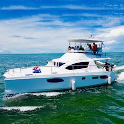 Leopard 40 Catamaran Power in Panama