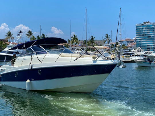 Lovely Sport Yacht 32 in Puerto Vallarta