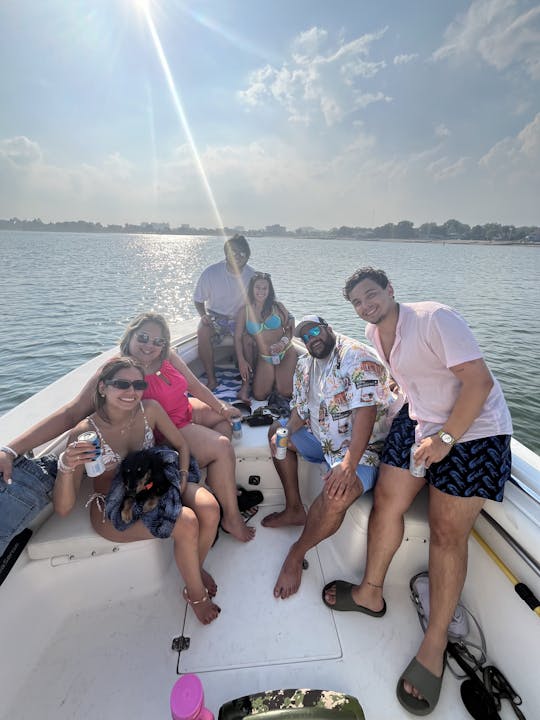 Aventura de barco personalizada no som | Console Seacraft Pacific Center de 25 pés
