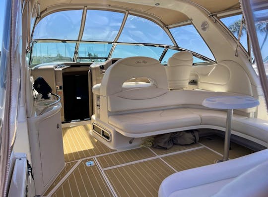 Cruise in Comfort with Spacious 45’ Sea Ray Yacht in Miami!