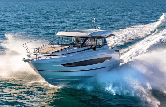 Location de yacht à moteur Jeanneau NC de 37 pieds sur la Côte d'Azur, France