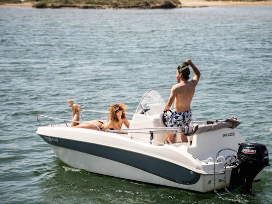 Bateau Remus Paxos 450 Open pour 5 personnes