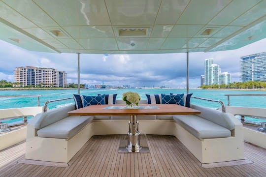 Luxury 75’ft yacht with captain and crew 