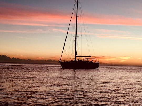 Charter Beneteau Oceanis 440 in Saint Lucia private sailing cruise