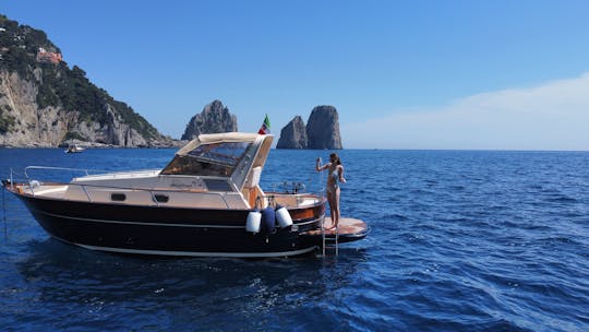 2016 Classic Italian Gozzo Apreamare 28ft motor Yatch