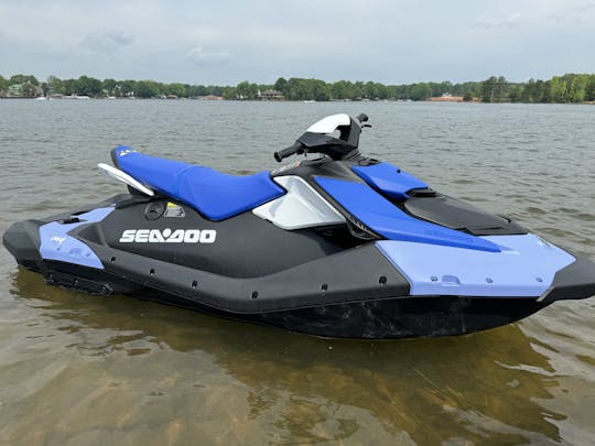 Brandnew 2024 Sea Doo Spark Jet Skis on Lake Norman! 