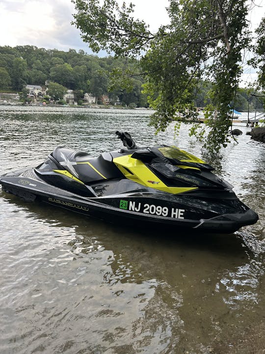 Máquina Sea Doo RXPX260 acessível e divertida para alugar