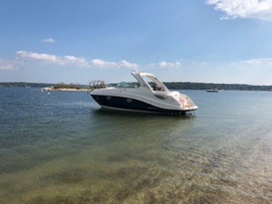 32' Luxurious Yacht Certified Express Cruiser