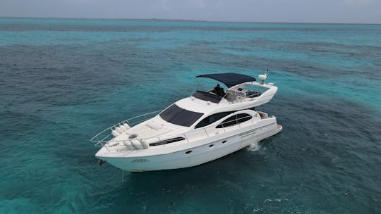 Classy Azimut 48ft for your summer getaway in the Mexican Caribbean