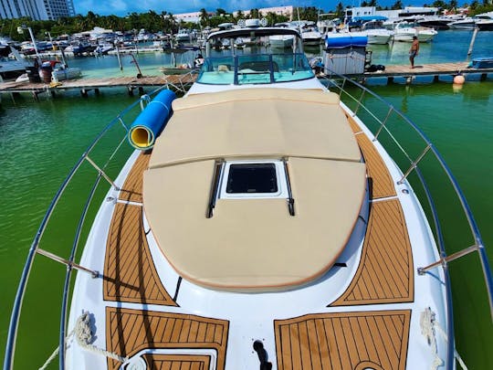 Sea Ray 40 ft Princess  Luxury Yacht Cancun, Quintana Roo.