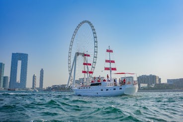 Bateau de luxe GULET de 98 pieds pour 35 personnes dans la marina de Dubaï