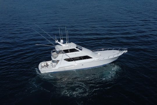 Recent Retrofit 70' Hatteras Sportfisher Goin Fission with Experienced Crew