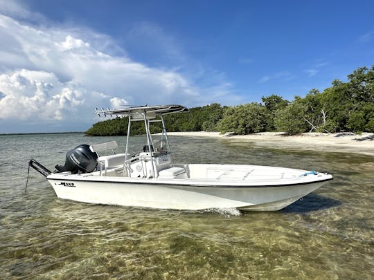 2201 Mako Bay Boat- 6 person Cooler/Ice Included